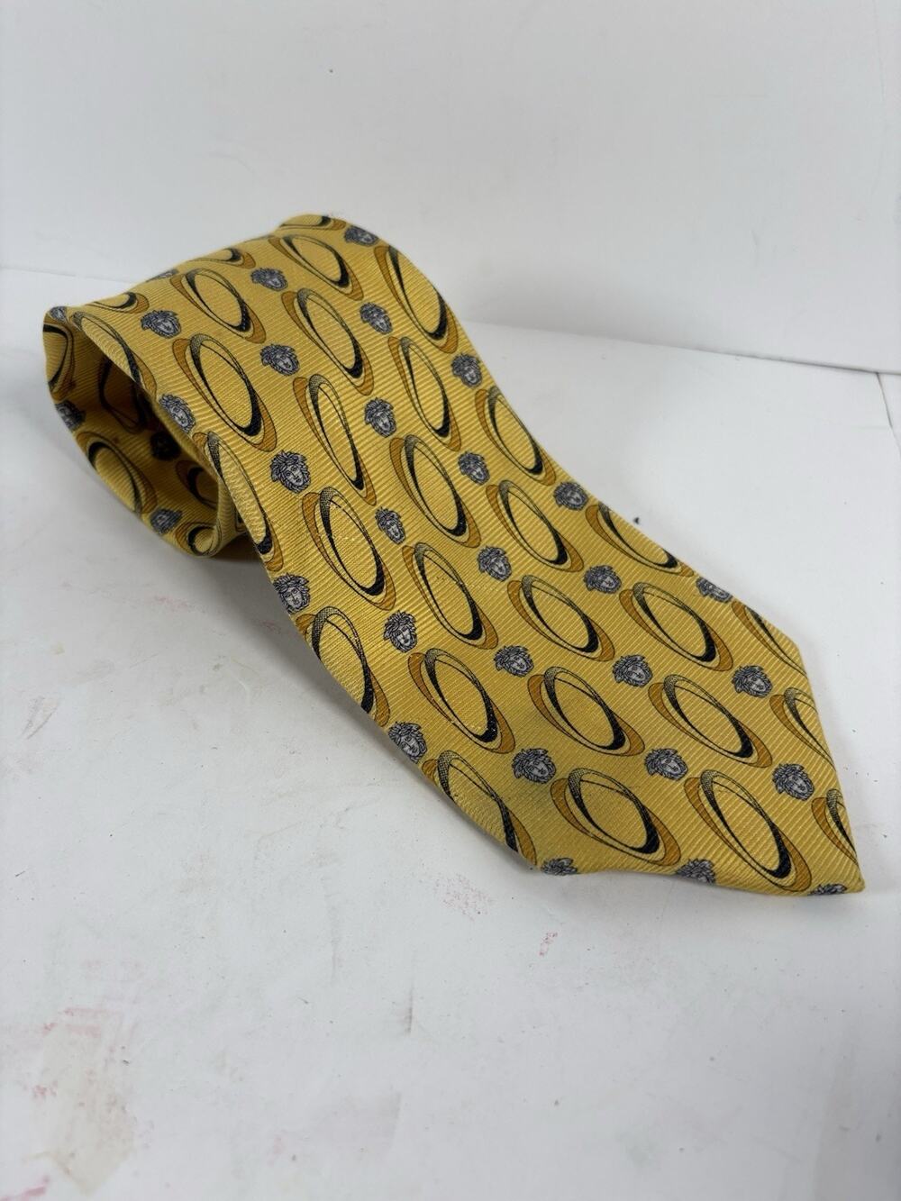 Vintage Gianni Versace Medusa Tie 100% Silk Yellow Gold Made Italy Mens Luxury